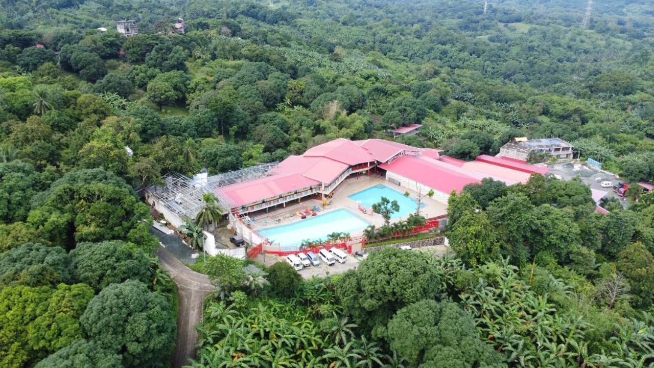 Paradise Adventure Camp 3 And Resort By Cocotel San Jose Del Monte Exterior foto